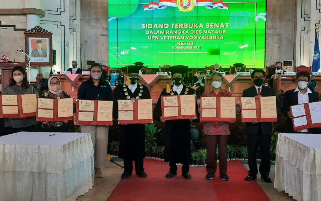 Universitas Amikom Yogyakarta Menandatanfani MoU dengan UPN Veteran Yogyakarta