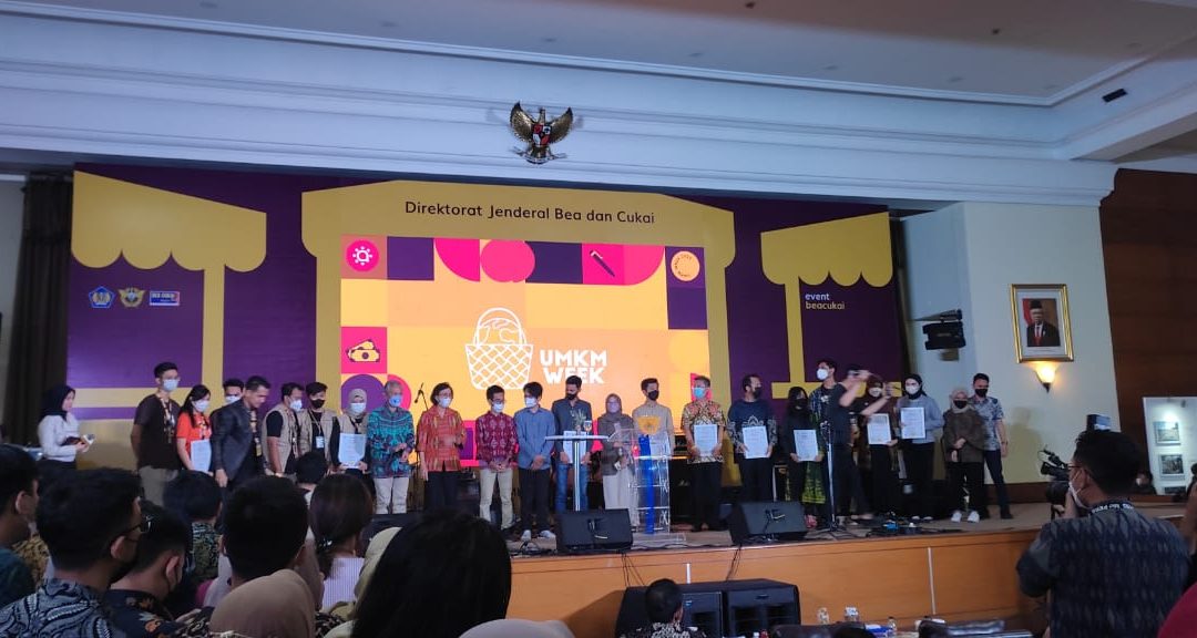 Alumni Universitas AMIKOM Yogyakarta Masuk dalam TOP 4 Lomba Bussiness Proposal dalam UMKM Week 2022