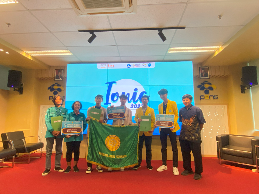Mahasiswa S1 Teknik Komputer Universitas AMIKOM Yogyakarta berhasil jadi Juara 1 dalam Lomba IoT and Networking Competition (IoNIC 2023)