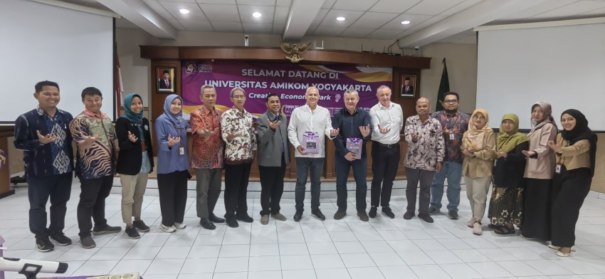 Universitas Amikom Yogyakarta menerima kunjungan dari Delegasi Hungaria