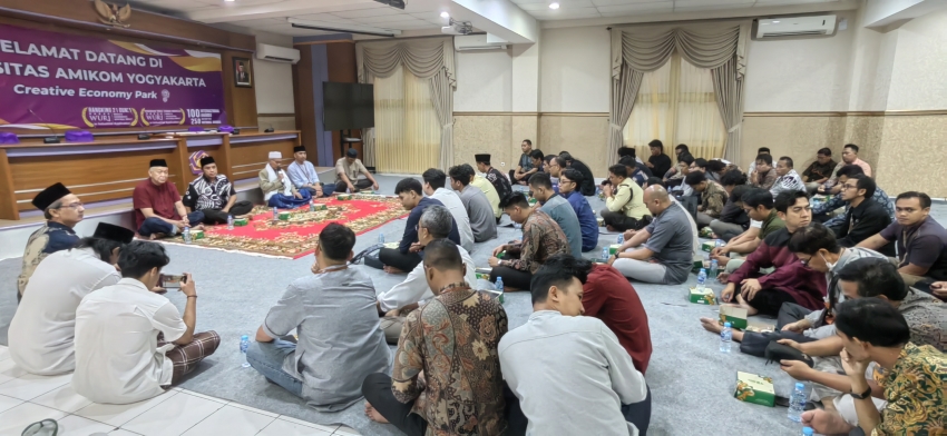 Mujahadah dan Doa Bersama Universitas Amikom Yogyakarta