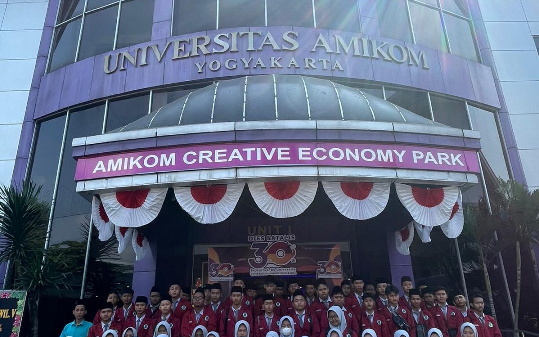 Kunjungan SMK Attanwir Bojonegoro