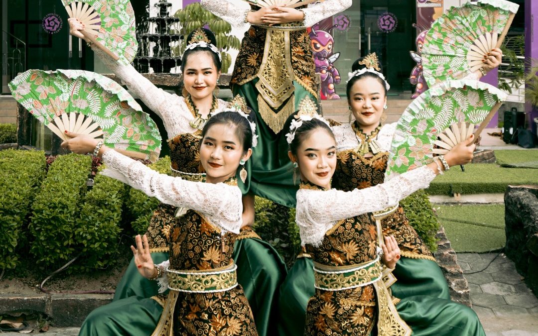 Tim Tari AMIKOM, Nirtyanta Art Dance, Raih Juara Harapan 2 di CULTIVEX 2024