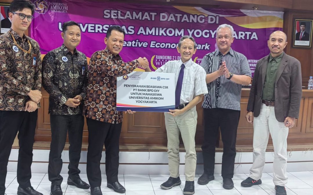 Bank BPD DIY Serahkan Beasiswa CSR kepada Mahasiswa Universitas Amikom Yogyakarta