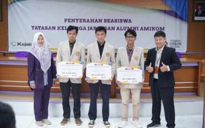 Yayasan KEJALA Salurkan Beasiswa Pendidikan untuk Mahasiswa Universitas AMIKOM Yogyakarta