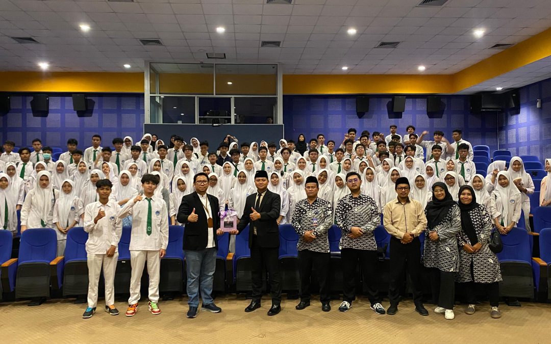SMP Al Azhar 26 Kunjungi AMIKOM, Kenalkan Dunia Animasi