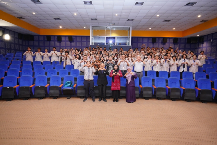 Seminar Literasi AI “Membangun Generasi Cerdas dan Adaptif di Era AI”