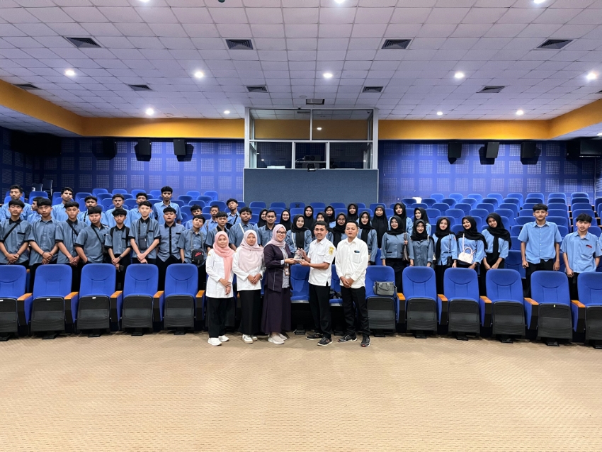 Kunjungan SMK Al Madani Kepil Wonosobo ke Universitas Amikom Yogyakarta