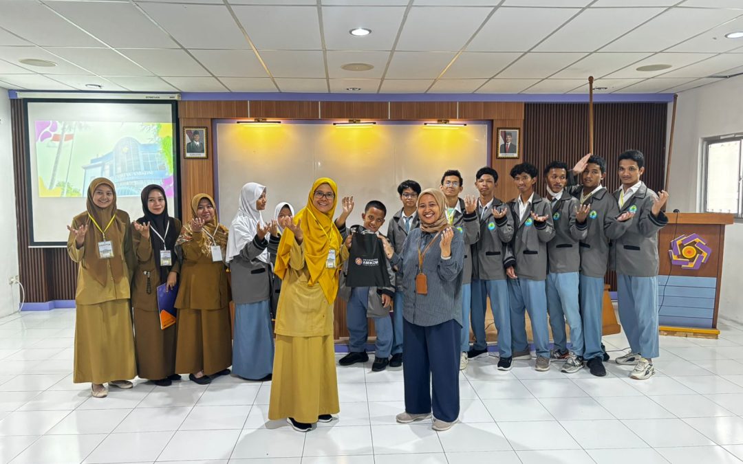 SLB Islam Qothrunnada Kunjungi Universitas AMIKOM Yogyakarta