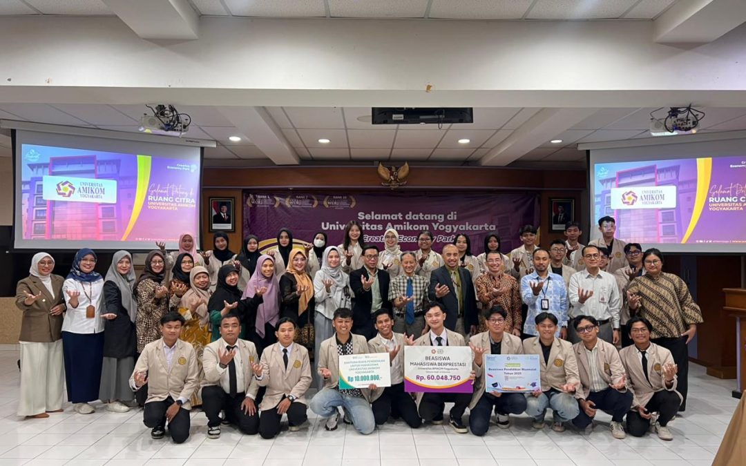 35 Mahasiswa Universitas AMIKOM Yogyakarta Raih Beasiswa dengan total nilai Rp. 106 Juta