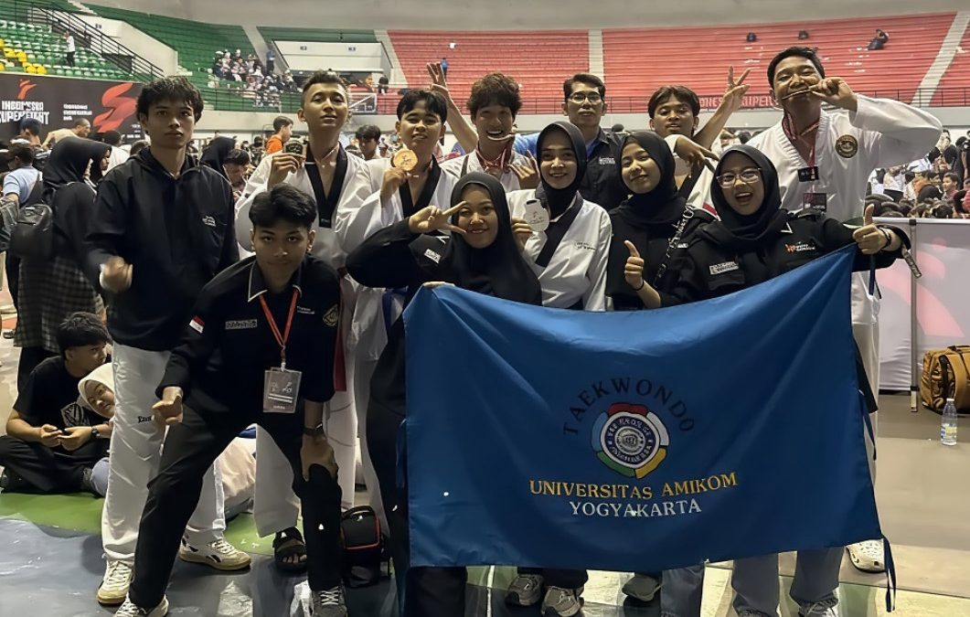 Taekwondo AMIKOM Yogyakarta Raih 9 medali pada Indonesia Super Fight Taekwondo Championship III Tahun 2025