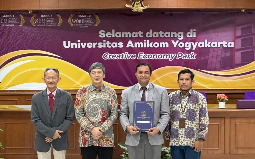 LLDIKTI Wilayah V Serahkan SK Profesor kepada Prof. Arief Setyanto, Universitas Amikom Yogyakarta Resmi Tambah Guru Besar